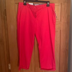 NWT Crown & Ivy crop pants